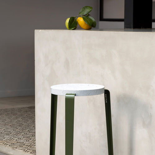 Moderner Barhocker - BIG LOU VENEZIA - TIPTOE - Kunststoff / aus recyceltem Material / Gestell aus pulverbeschichtetem Stahl