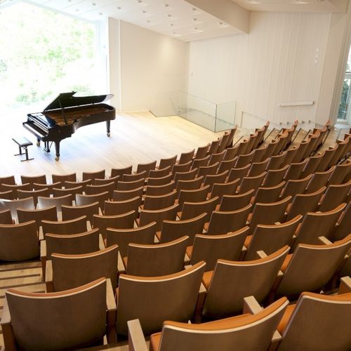 Moderner Auditoriumsessel - DRAMA - Hamari - Stoff / Leder / Sperrholz