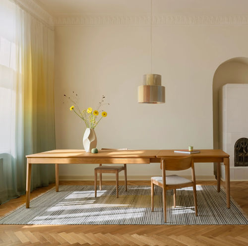 Moderner Esstisch - DANTE - take me HOME. - Massivholz / Eiche / Gestell aus Holz