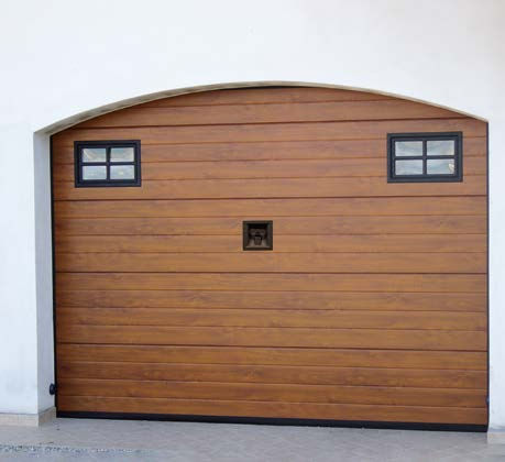 Schiebetor für Garage - Sergipe - SILVELOX GROUP SPA - galvanisiertem Stahl / automatisch / manuell
