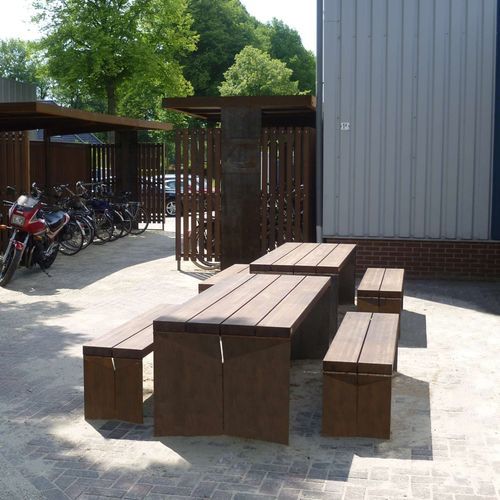 Moderner Picknicktisch - QUADRAT - CROSO FRANCE - Tropenholz / Gestell aus galvanisiertem Stahl / rechteckig