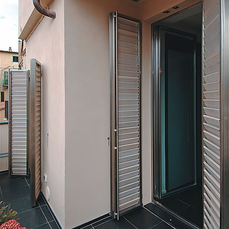 Einflügeliger Fensterladen - PRIVATE VILLA - LF ITALY - Edelstahl / Tür / nach Maß