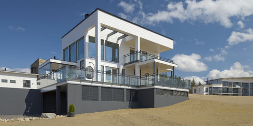 Fertigbauhaus - VILLA ALBATROSSI - Polar Life Haus - umweltfreundlich / modern / mit Terrasse