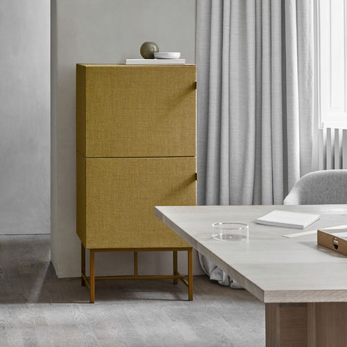 Niedriger Aktenschrank - TONE - ZilenZio - hoch / Massivholz / Metall
