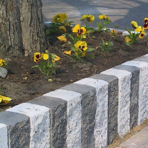 Bordstein-Randstein - PALISADE - KB BLOK - für Garten / Beton / linear