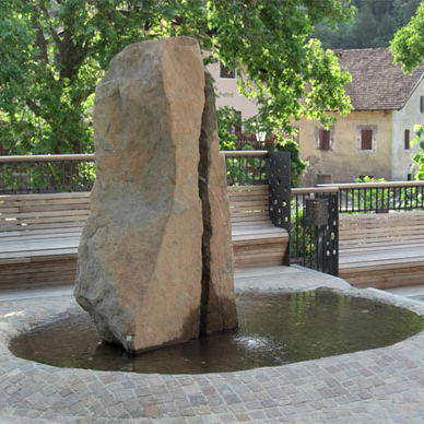 Porphyrskulptur - DECORATIVE STONES - PORFIDI ITALIA 2000 - für Außenbereich / Garten / für öffentliche Bereiche