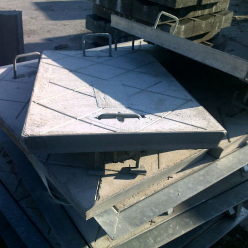 Betonschachtdeckel - Prefabricados Alberdi - rechteckig / Fertigbau
