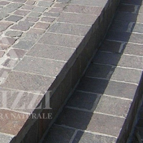 Randstein für Garten - DELGORSA® : KERBING CORNER - ODORIZZI soluzioni in pietra - Bordstein / Sicherheit / aus Porphyr