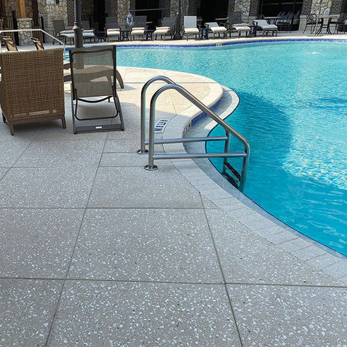 Beton-Poolumrandung - Tectura Designs