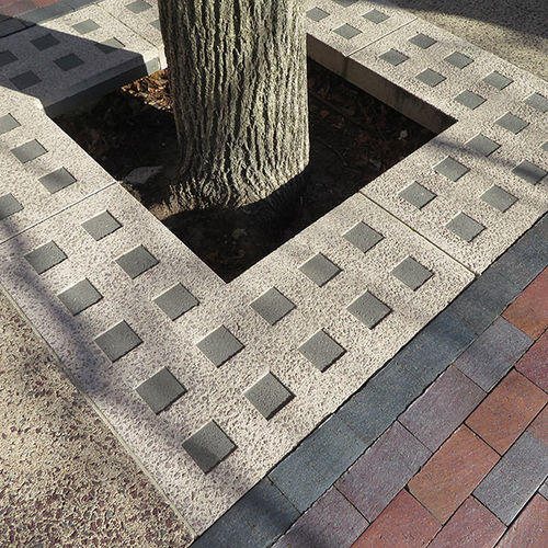Quadratisches Baumgitter - Tectura Designs - aus Beton