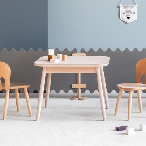 Moderner Tisch - Nino - Fameg - Buche / Gestell aus Holz / quadratisch