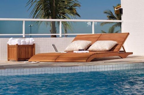 Moderne Sonnenliege - IBIZA - Butzke - Holz / verstellbare Rücklehne