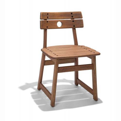 Moderner Stuhl - TAJÁ - Butzke - für Außenbereich / Holz / für Privatgebrauch