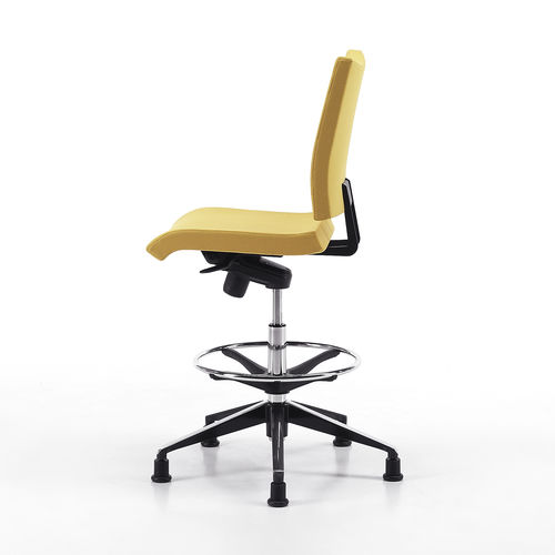 Moderner Arbeitshocker - AVIAMID - TALIN SRL - Stoff / Leder / Gestell aus Aluminium