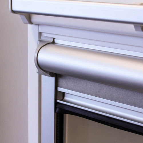 Jalousie für Dachfenster - VELUX® - Bloc Blinds - Stoff / motorisiert / Verdunkelung
