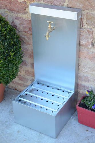 Garten-Springbrunnen - JONQUILLE - MISTERZINC - Zink / modern