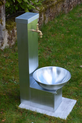 Garten-Springbrunnen - RENONCULE - MISTERZINC - Zink / modern