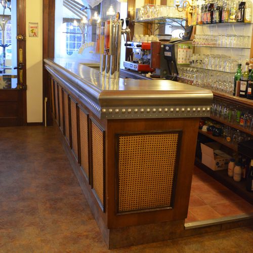 Bartheke - BAR CR&Ecirc;PERIE &Agrave; LOUHANS - MISTERZINC - gerade