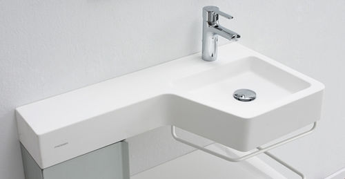 Wand-Waschbecken - COLUMNA - mcbath - Moldcom Composites - Mineralwerkstoff / mit integriertem Handtuchhalter / modern