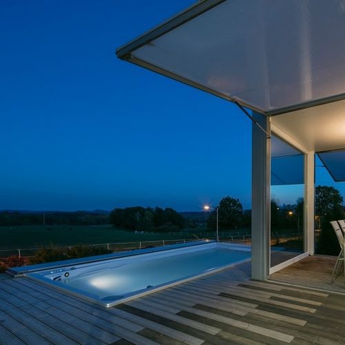 Swim Spa / einbaufähig - XL - USSPA, s.r.o. - zum Aufstellen / rechteckig / für mehrere Personen