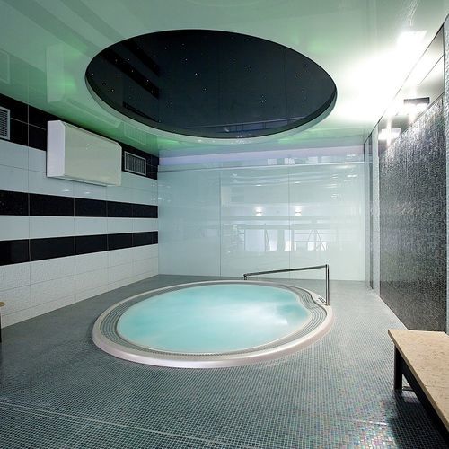 Whirlpool zum Aufstellen - Arena - USSPA, s.r.o. - Einbau / oval / 10 Plätze