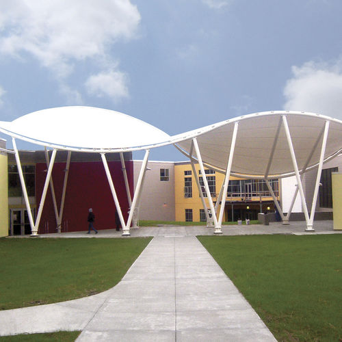 Membran-Architektur / PVC - PVC MEMBRANES - FabriTec Structures - aus PVC-beschichtetem Glasfasergewebe / für öffentliche Bereiche / für Seiltragwerk
