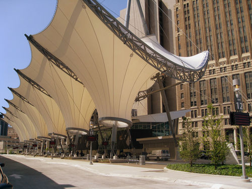 Membran-Architektur / PTFE - FabriTec Structures - für Seiltragwerk / für öffentliche Bereiche / Dach