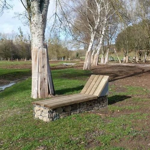 Moderne Sonnenliege - TRANSAT - ID GABION - L'AGENCE URBAINE - Metall / Lärche / Maschen