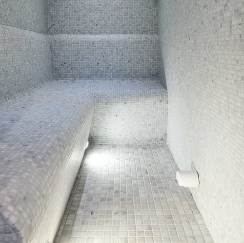 Moderne Bank - TILEABLE - Cleopatra World of Wellness - Zement / mit Rückenlehne / ohne Armlehnen