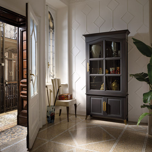 Traditioneller Vitrinenschrank - CVC041B - Prestige srl unipersonale - freistehend / Glas / Buche