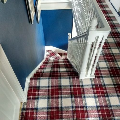 Gewebter Teppichboden - STEWART DRESS RED TARTAN  - STEVENS AND GRAHAM - Nylon / Wolle / Karomuster