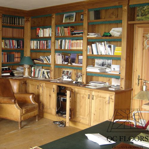 Wandmontiertes Bücherregal - QC FLOORS - modern / Massivholz