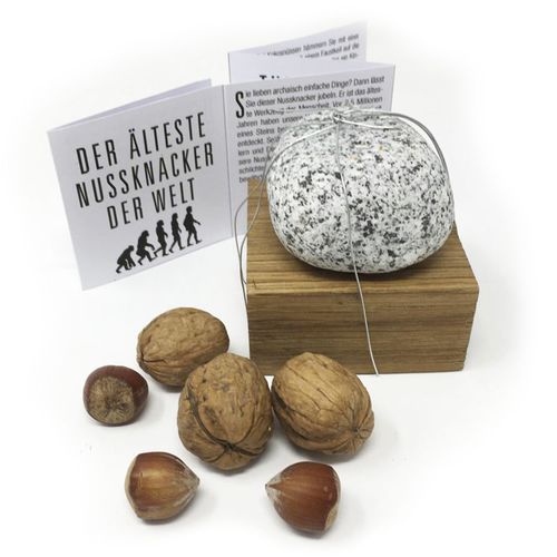 Holz-Nussknacker - NK1 - RAUMGESTALT - Stein