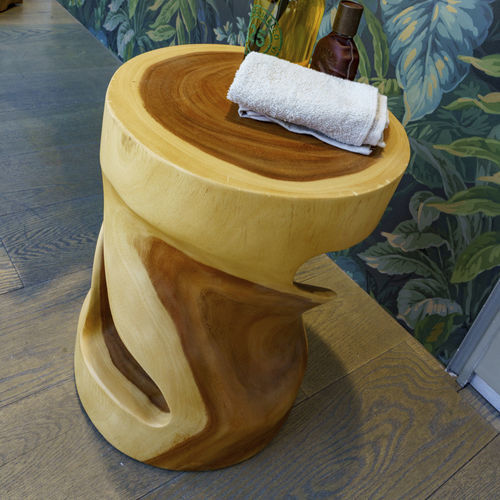 Moderner Hocker - Twister  - CIPI' - Massivholz / Gestell aus Holz / mit Mittelfuß