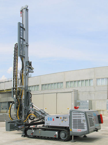 Dieselbetriebenes Bohrgerät - C6-2 - CASAGRANDE - Foundation Division - drehbar / für Baustellen / auf Raupen