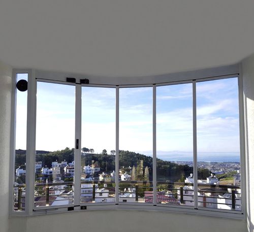 Glasfaltwand - ICS FOLDING SYSTEM - BKS balcony glazing systems - Aluminium / mit Doppelverglasung / dreiflügelig