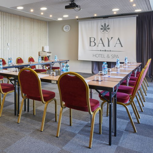 Moderner Tisch - ALU-LITE®  - Forbes Group Ltd - Aluminium / Laminat / Gestell aus Aluminium