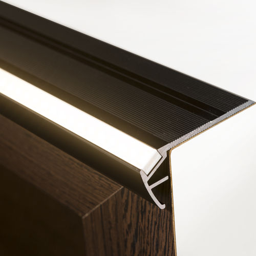 Treppenkante / anodisiertes Aluminium - STAIR PROFILE - Triolight - mit LED-Beleuchtung