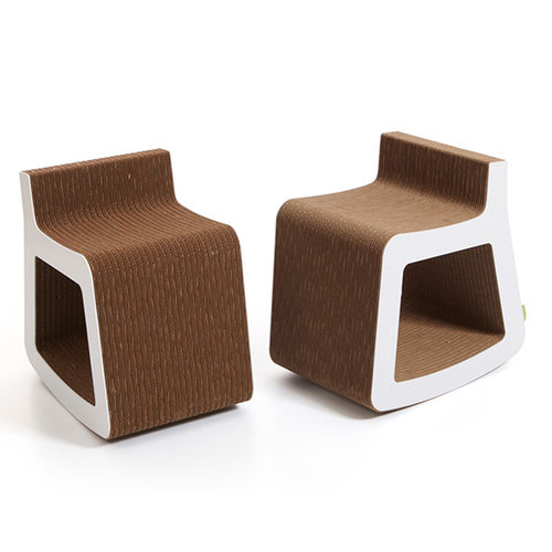 Moderner Hocker - DONDOLO - Kubedesign - Gestell aus Karton