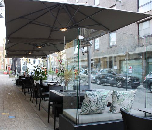 Moderner Paravent - Casablanca Sit - Van Hoof - Glas / thermolackiertes Aluminium / für Restaurants