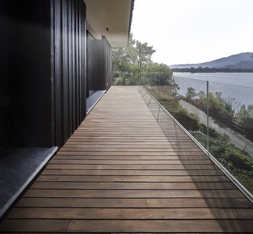 Ipe-Terrassendiele - LEGNI NATURALI - Déco - Laubholz / Teakholz / in Teakholzfarbe