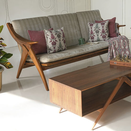 Modernes Sofa - ROCNIK - ALANKARAM - Stoff / mit Armlehnen / mit Kissen