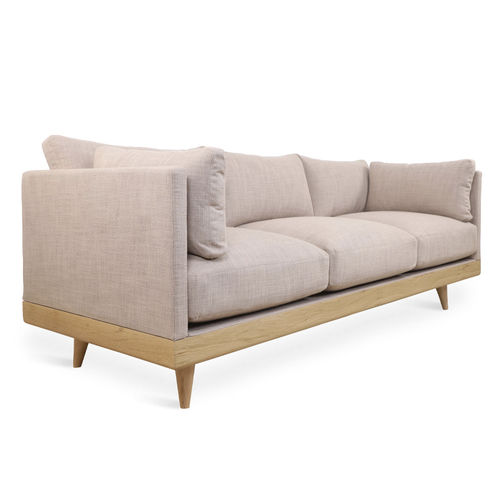 Modernes Sofa - PRIAMKA - ALANKARAM - Stoff / mit Armlehnen / mit Kissen