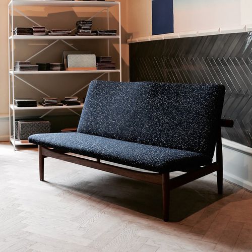 Polsterbank / skandinavisches Design - JAPAN - Finn Juhl - Stoff / Eiche / Nussbaum