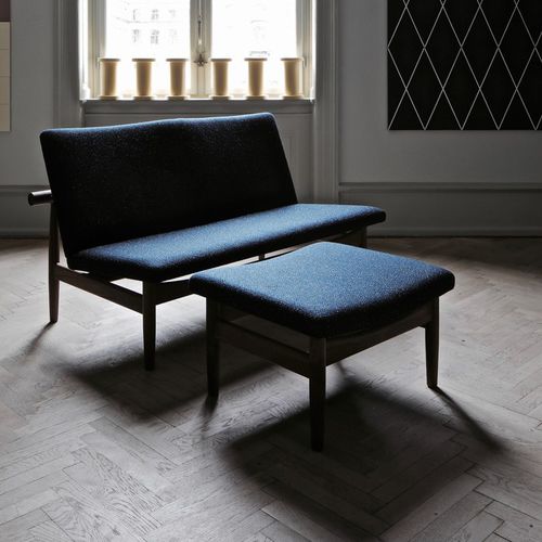Fußschemel / skandinavisches Design - JAPAN - Finn Juhl - Stoff / Teakholz / Eiche
