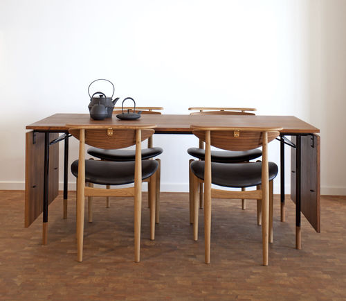 Esstisch / skandinavisches Design - NYHAVN - Finn Juhl - Eiche / Nussbaum / Teakholz