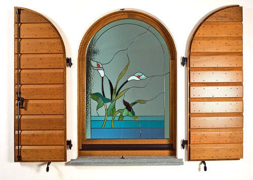 Einflügeliger Fensterladen - ROMANINA - Molaro - Holz / gebogen
