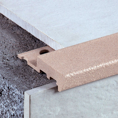 PVC-Abschlussprofil - EUROSTEP 245R PVC+FN - Euroshrink - für Außeneckprofil / Stufenkante