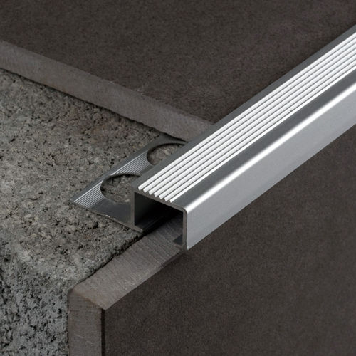 Aluminium-Abschlussprofil - EUROSTEP 208A   - Euroshrink - für Außeneckprofil / Stufenkante / Winkel