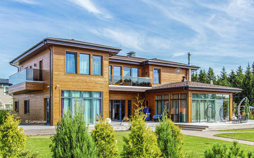 Modernes Haus - FAZENDA 499 - Lumi Polar - mit Terrasse / 2-Etagen / Holz